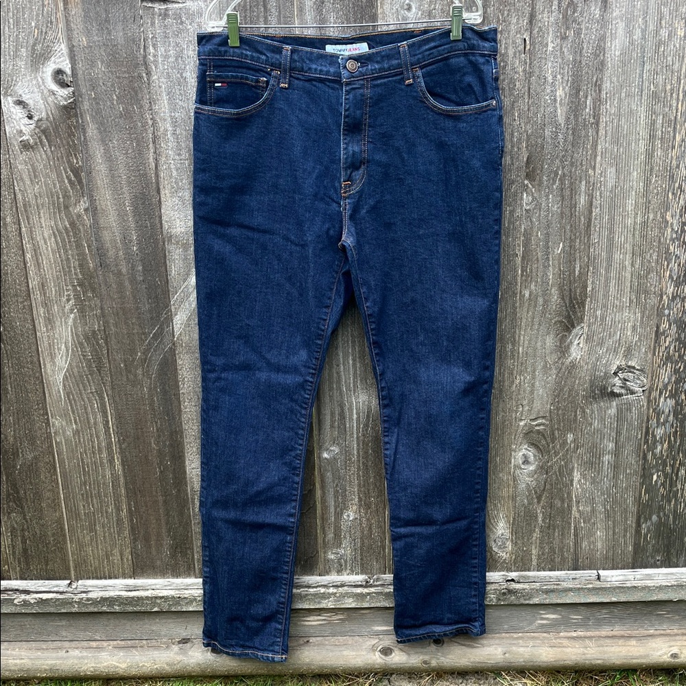 Tommy Jeans Straight Cut